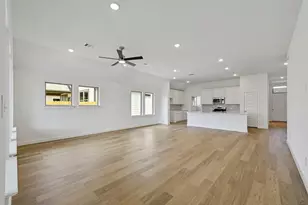 204 Melrose St, Hutto, TX 78634 - Photo 7