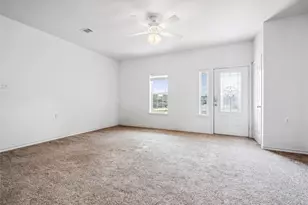 826 Savannah Cove, Elgin, TX 78621 - Photo 5