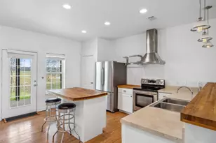 826 Savannah Cove, Elgin, TX 78621 - Photo 7