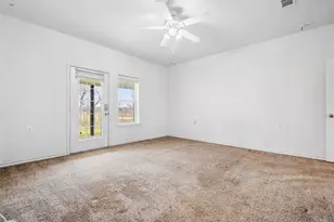 826 Savannah Cove, Elgin, TX 78621 - Photo 17