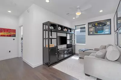 4020 Airport Boulevard #7, Austin, TX 78722 - Photo 23