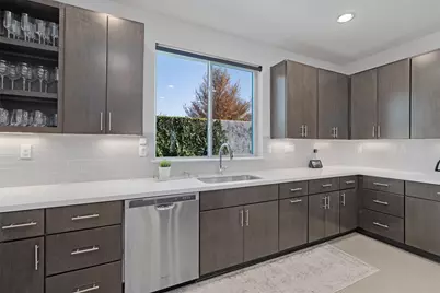 4020 Airport Boulevard #7, Austin, TX 78722 - Photo 15