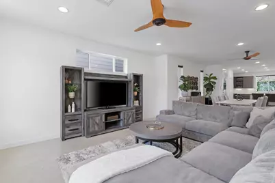 4020 Airport Boulevard #7, Austin, TX 78722 - Photo 11