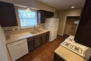 7102 Dan-Jean Dr, Austin, TX 78745 - Photo 3