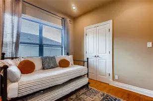 306 E 34th St, Austin, TX 78705 - Photo 19