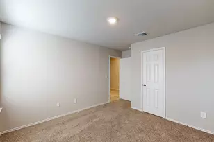 140 Little Grn Trl, Jarrell, TX 76537 - Photo 23