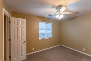109 Granite Shoals Dr, Kyle, TX 78640 - Photo 7