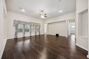 365 Arapaho Dr, Kyle, TX 78640 - Photo 3