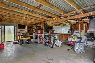 130 Banks St, Kingsland, TX 78639 - Photo 15