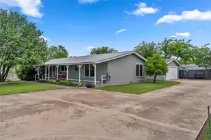 130 Banks St, Kingsland, TX 78639 - Photo 1