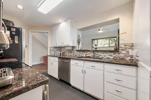 1735 Spyglass Dr, Austin, TX 78746 - Photo 15