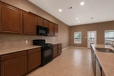 354 Camelia Parkway, Kyle, TX 78640 - Photo 9