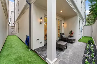 2109 Bancroft Street, Houston, TX 77027 - Photo 39