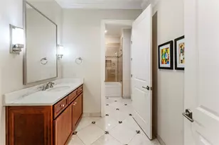 2109 Bancroft St, Houston, TX 77027 - Photo 7