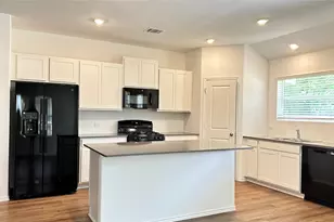 155 Crawford, Kyle, TX 78640 - Photo 5