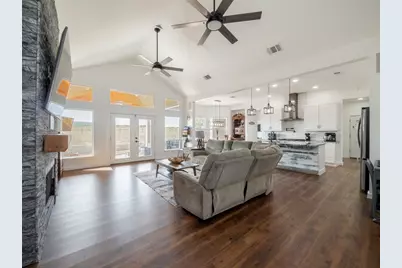 105 Mesa Grande Court, Marble Falls, TX 78654 - Photo 13