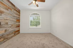 132 Denton Dr, Hutto, TX 78634 - Photo 11