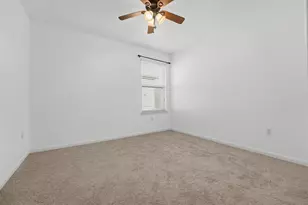 132 Denton Dr, Hutto, TX 78634 - Photo 13