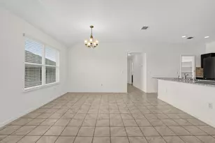 132 Denton Dr, Hutto, TX 78634 - Photo 9