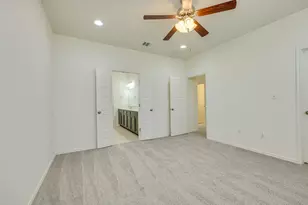 13513 Feldspar Dr, Austin, TX 78729 - Photo 25