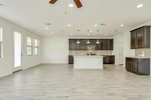 13513 Feldspar Dr, Austin, TX 78729 - Photo 7