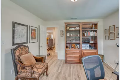 215 E McGee Trail, Kingsland, TX 78639 - Photo 17