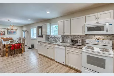 215 E McGee Trail, Kingsland, TX 78639 - Photo 11