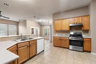 407 Red Hawk Dr, Leander, TX 78641 - Photo 9