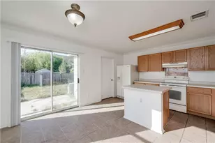 13316 Thome Valley Dr, Del Valle, TX 78617 - Photo 11