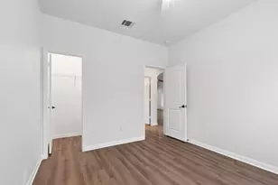 1204 Twin Estates Dr, Kyle, TX 78640 - Photo 7