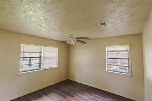 601 Martin Luther King Blvd, Cameron, TX 76520 - Photo 9