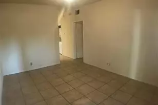 2216 San Gabriel St, Austin, TX 78705 - Photo 5