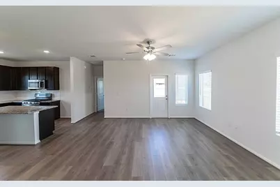 515 Clearlake Drive, Hutto, TX 78634 - Photo 5