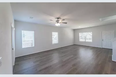 515 Clearlake Drive, Hutto, TX 78634 - Photo 3