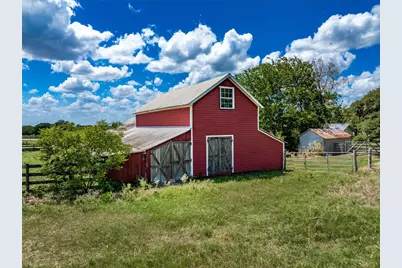 1466 County Road 253, Weimar, TX 78962 - Photo 7