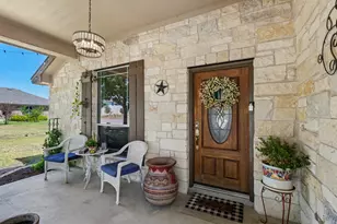302 Lone Star Blvd, Hutto, TX 78634 - Photo 3