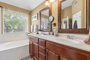 302 Lone Star Blvd, Hutto, TX 78634 - Photo 7