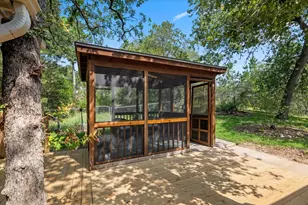 415 Tahitian Dr, Bastrop, TX 78602 - Photo 9