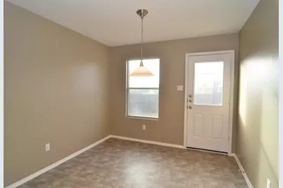 806 Municipal Drive, Leander, TX 78641 - Photo 9