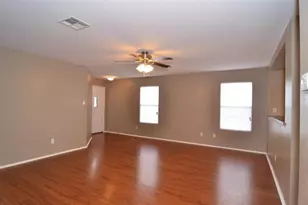 806 Municipal Dr, Leander, TX 78641 - Photo 5