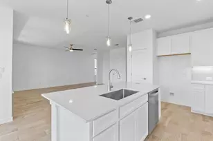 1821 Spg Mountain Cv, Georgetown, TX 78628 - Photo 5