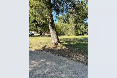 1001 N Jefferson Avenue, Cameron, TX 76520 - Photo 7