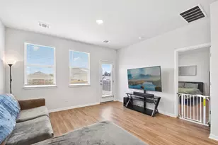 255 Spirit St, Elgin, TX 78621 - Photo 7
