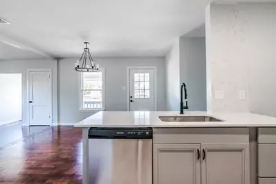 1819 Pecan Street, Bastrop, TX 78602 - Photo 11