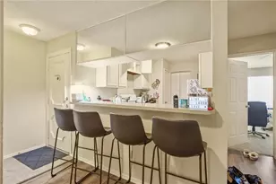 806 W 24th St, Austin, TX 78705 - Photo 3