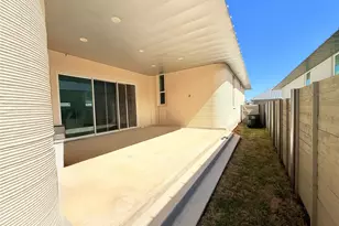 332 Blue Blaze Trl, Georgetown, TX 78628 - Photo 15