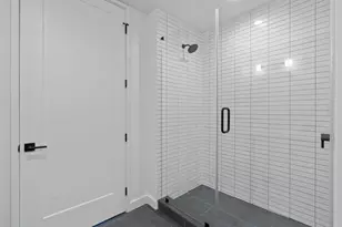 84 East Ave, Austin, TX 78701 - Photo 19