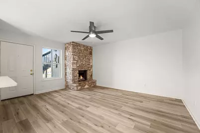 608 Bracewood Circle #D, San Marcos, TX 78666 - Photo 5