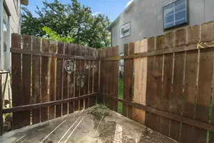 608 Bracewood Cir, San Marcos, TX 78666 - Photo 13