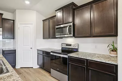 117 Break Avenue, Taylor, TX 76574 - Photo 11